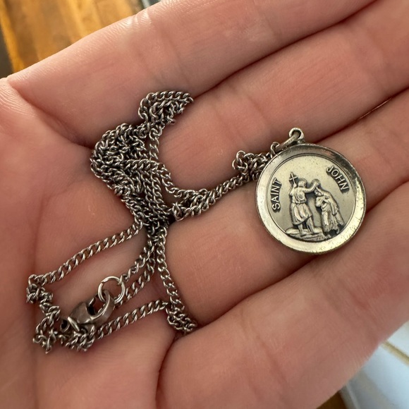 St John necklace - Picture 2 of 5